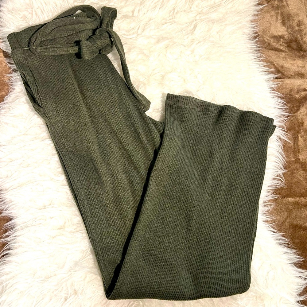 Who What Wear Crop Flare🌴